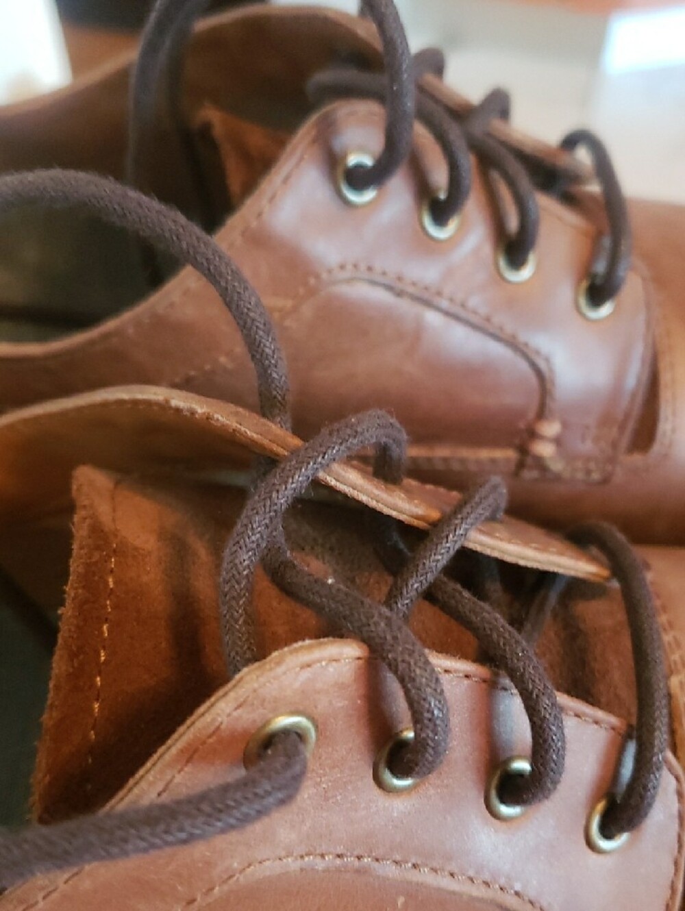 Men's Tan Leather Derby Shoes - Classic Lace-Up Oxford Style - Picture 4 of 8